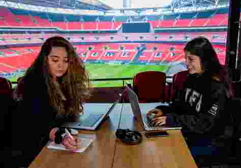 Facilities Wembley female-students-studying-in-wembley