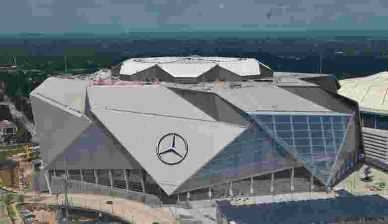 Mercedes Benz Stadium Time Lapse Capture 2017 08 13 (1)